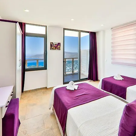Valentina * Kalkan